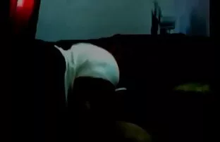 XXX Thiếu niên run lên gai han xxx từ cực khoái trên webcam
