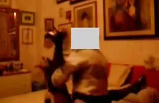 XXX Gầy Lil 'Cinderella cho anh ấy xem quần lót của cô ấy xxx videos han quoc