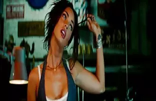 XXX Brunette sex xxx han tuổi teen trong đùi cao vớ I10